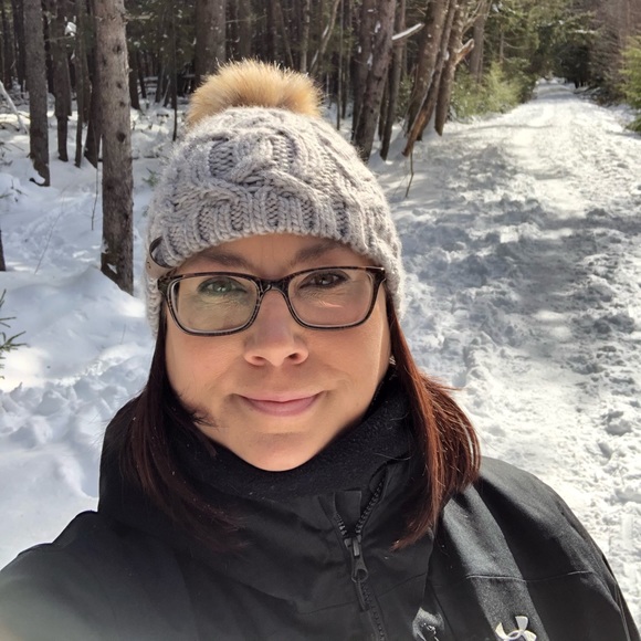 Meet your Posher, Connie - Picture 1 of 1